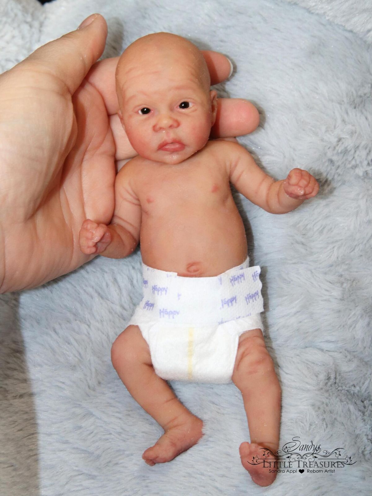 Vollsilikonpuppe Mini Mayven Jungenversion von Viviane Aleluia